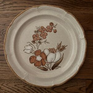 Hearthside Stoneware “Autumn Fair” Dinner Plates (4)